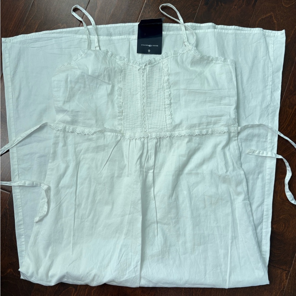 Brandy Melville White Sleeveless Dress with Lace Details